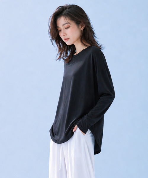 by LEGNA(バイレグナ)の「COOLIFYラウンドヘム指穴付き長袖トップス(Tシャツ/カットソー・レディース・ダークグレー/ホワイト/ブラック・FREE)」の13枚目の写真