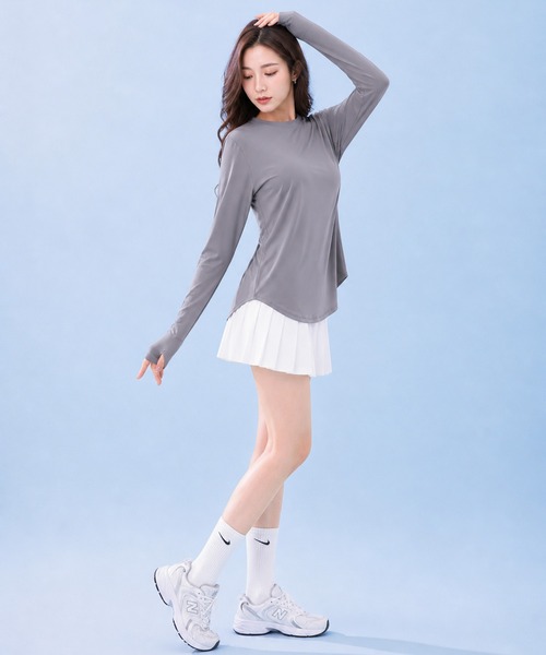 by LEGNA(バイレグナ)の「COOLIFYラウンドヘム指穴付き長袖トップス(Tシャツ/カットソー・レディース・ダークグレー/ホワイト/ブラック・FREE)」の22枚目の写真