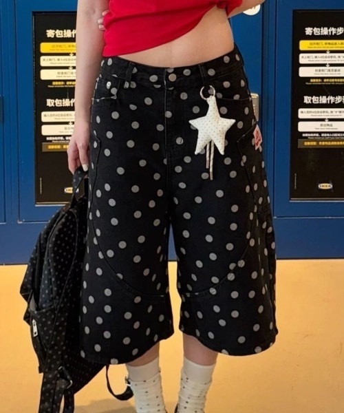 SHERU(シェル)の「ドット柄 カーゴワイドデニムハーフパンツ ハートワッペン(デニムパンツ・レディース・ブラック・LARGE/MEDIUM/SMALL)」の19枚目の写真