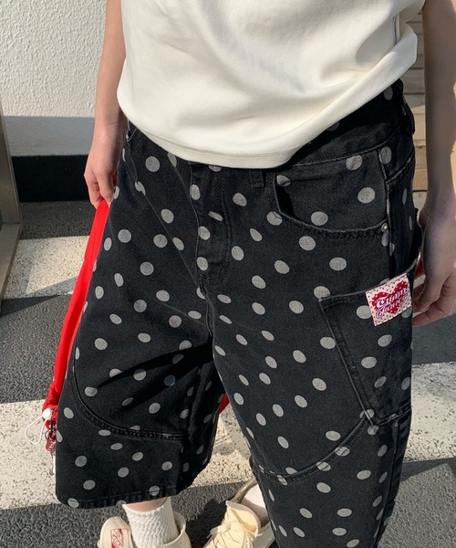 SHERU(シェル)の「ドット柄 カーゴワイドデニムハーフパンツ ハートワッペン(デニムパンツ・レディース・ブラック・LARGE/MEDIUM/SMALL)」の17枚目の写真