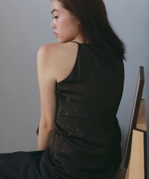 anuke（アンヌーク）の「Jacquard Cami Tunic（その他トップス・レディース・ブラウン/チャコールグレー・FREE）」の2枚目の写真