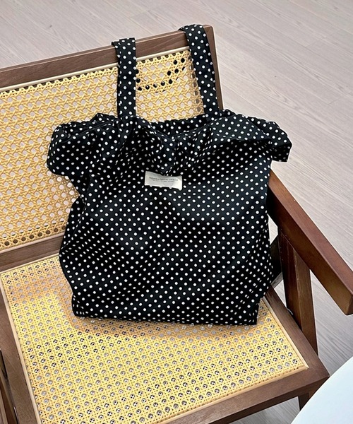 boemy(ボエミー)の「【A4収納可能】 ドット柄 フリルトートバッグ(トートバッグ・レディース・ブラック/オフホワイト・FREE)」の17枚目の写真