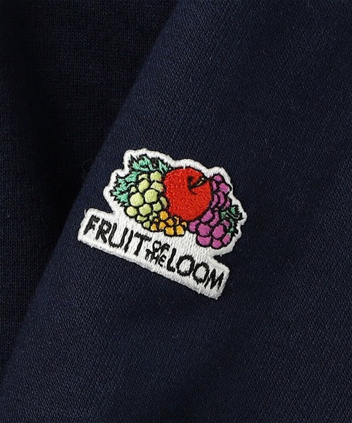 FRUIT OF THE LOOM（フルーツオブザルーム）の「FRUIT NEW LOGO SWEAT（スウェット・メンズ・ブラック/ネイビー・L/M/S）」の3枚目の写真