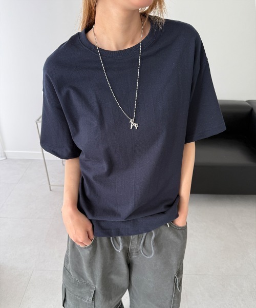 4INT.(フォイント)の「【 8color 】ベーシック 無地 オーバーフィット 半袖 Tシャツ(Tシャツ/カットソー・レディース・チャコール/グレー/ネイビー/カーキ/ブルー/ホワイト/ブラウン/ブラック・FREE)」の7枚目の写真