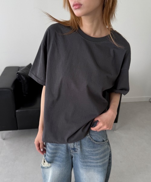 4INT.(フォイント)の「【 8color 】ベーシック 無地 オーバーフィット 半袖 Tシャツ(Tシャツ/カットソー・レディース・チャコール/グレー/ネイビー/カーキ/ブルー/ホワイト/ブラウン/ブラック・FREE)」の4枚目の写真