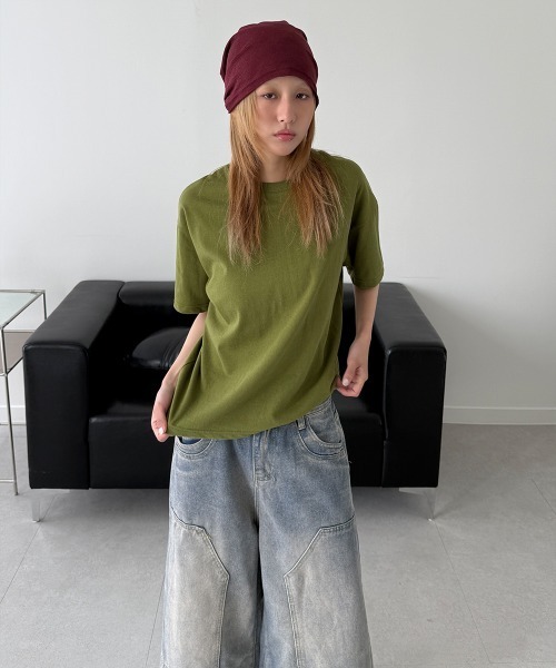 4INT.(フォイント)の「【 8color 】ベーシック 無地 オーバーフィット 半袖 Tシャツ(Tシャツ/カットソー・レディース・チャコール/グレー/ネイビー/カーキ/ブルー/ホワイト/ブラウン/ブラック・FREE)」の16枚目の写真