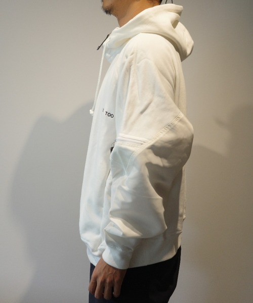 TOGA（トーガ）の「TOGA　TOO Cotton hoodie（Tシャツ/カットソー・メンズ・ブラック/ホワイト・LARGE）」の4枚目の写真