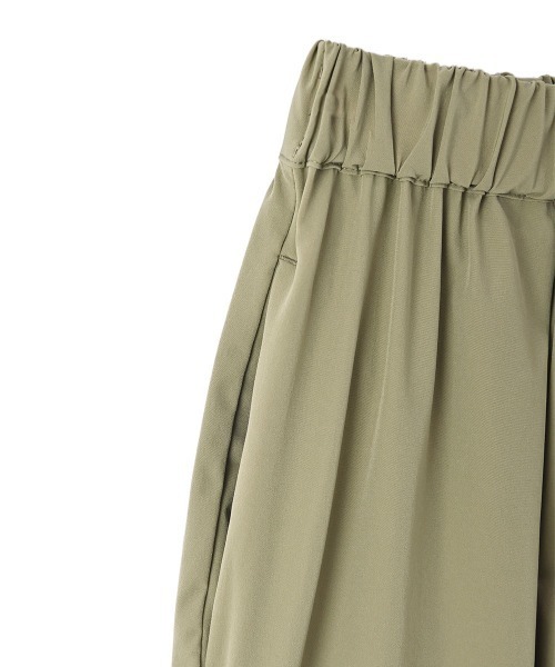 marjour(マージュール)の「ALLDAY UTILITY HALF PANTS(その他パンツ・レディース・カーキ/ブラック・M)」の8枚目の写真