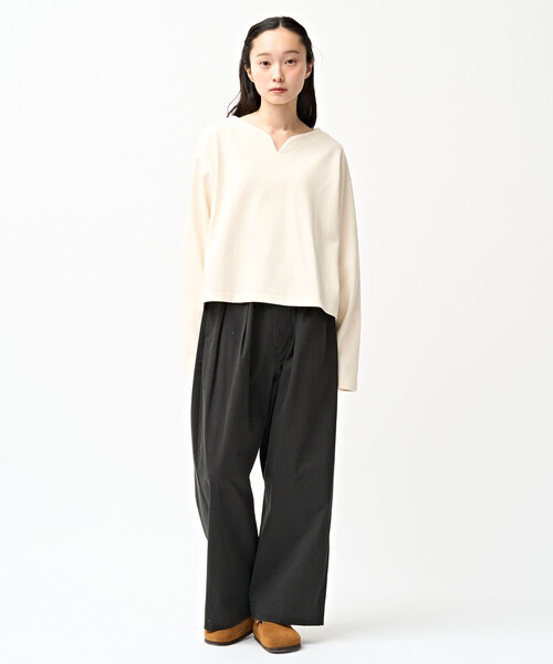 ORCIVAL(オーシバル)の「ORCIVAL | コットンロード スキッパーネック長袖カットソー WOMEN(Tシャツ/カットソー・レディース・ブラック系その他/ホワイト系その他5/ダークブラウン/グレー系その他/ブラック/アイボリー・1)」の20枚目の写真