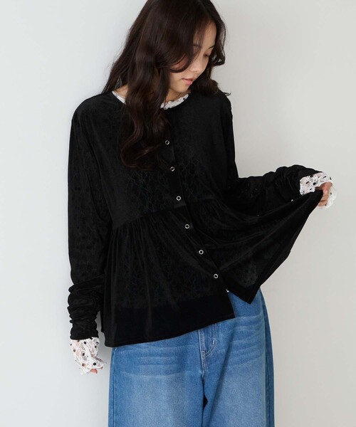forksy.(フォルクシー)の「【forksy.】前後2WAY ベロアペプラムカーディガン(カーディガン/ボレロ・レディース・ナチュラル/チャコールグレー/ブラウン/カーキ/ブラック・FREE)」の6枚目の写真