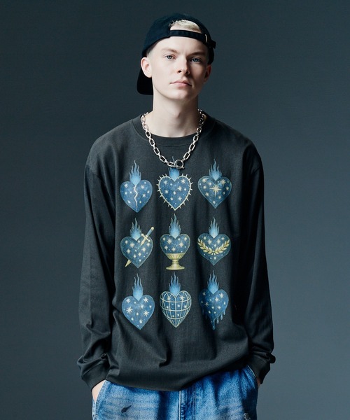 glamb(グラム)の「Sacred Heart Cutsew / セイクリッドハートカットソー(Tシャツ/カットソー・メンズ・チャコール/ホワイト・L/S/M)」の1枚目の写真