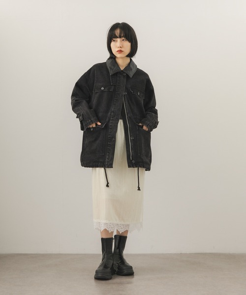 KBF(ケイビーエフ)の「2WAYカラーデニムカバーオール(カバーオール・レディース・ブルー/ブラック・ONE)」の7枚目の写真