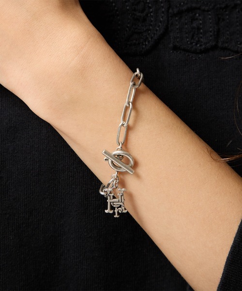 HUF(ハフ)の「VARSITY BRACELET(ブレスレット・メンズ・シルバー・L/XL/S/M)」の7枚目の写真