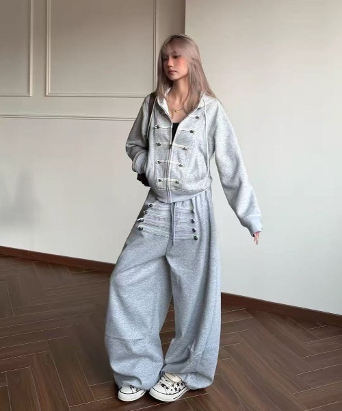 MONO8(モノハチ)の「ナポレオンボタンワイドパンツ(スウェットパンツ・レディース・グレー/ブラック・M)」の10枚目の写真