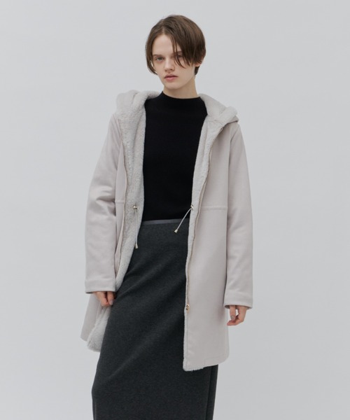 Plumel（プルメル）の「Suede Ponti Fur Quilted Padded Coat / スエードポンチファー中綿キルトコート（その他アウター・レディース・ベージュ/チャコールグレー/グレー・MEDIUM）」の3枚目の写真