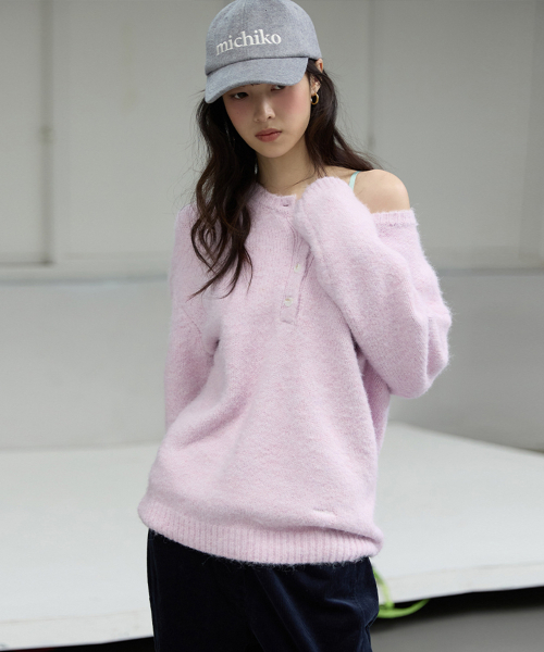 MICHIKO LONDON(ミチコ ロンドン)の「ヘアリー ヘンリー ウールニット ブラッシュピンク(ニット/セーター・レディース・その他・FREE)」の1枚目の写真