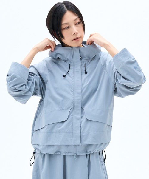 phenix outdoor(フェニックスアウトドア)の「phenix outdoor(フェニックスアウトドア)VERSATILE SHORT DWR JACKET / バーサタイル ショートDWRジャケット(ナイロンジャケット・レディース・アイボリー/グレー/ブラウン・L/M)」の2枚目の写真