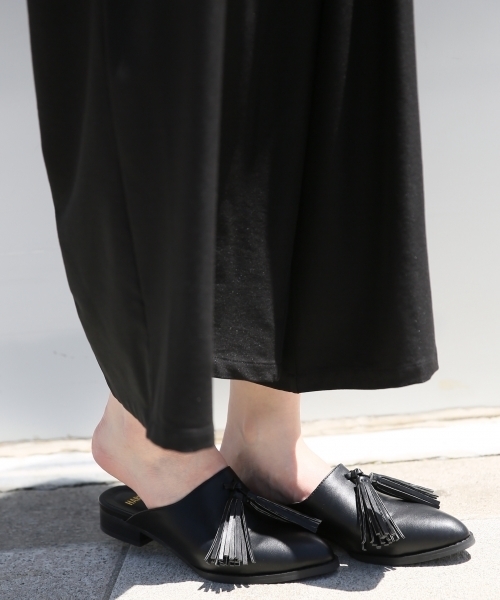 HARE（ハレ）の「タッセルスリッパサンダル(HARE)（サンダル・レディース・ブラック/シルバー・LARGE/MEDIUM）」の5枚目の写真