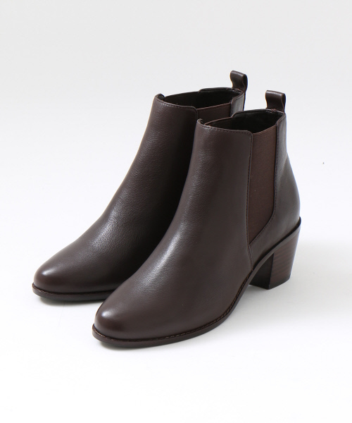 Au BANNISTER(オゥバニスター)の「【美シルエット】AU/サイドゴアブーツ(ブーツ・レディース・ブラック/ダークブラウン/グレイッシュベージュ・36/37/38/35/39)」の3枚目の写真