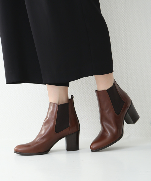 【値下げ】オゥバニスター＊サイドゴア ブラックレザーブーツ＊太ヒール セール】【美シルエット】AU/ｻｲﾄﾞｺﾞｱﾌﾞｰﾂ（ブーツ）｜Au