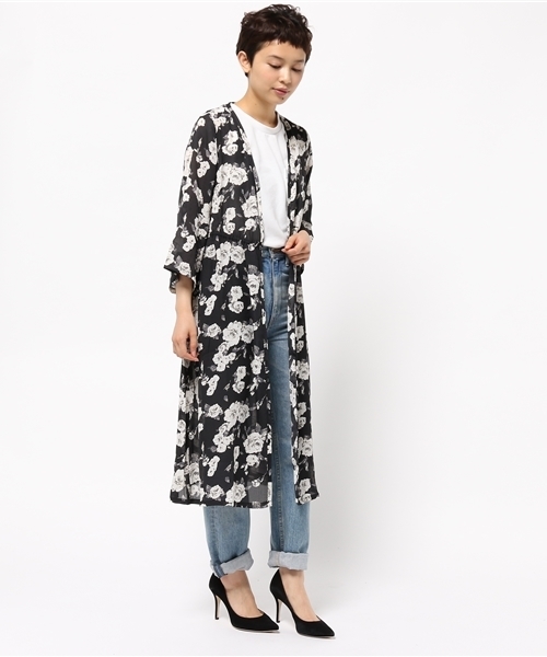 VENCEEXCHANGE（ヴァンスエクスチェンジ）の「花柄ロングガウン            （カーディガン/ボレロ・レディース・ブラック/ブルー・MEDIUM）」の2枚目の写真