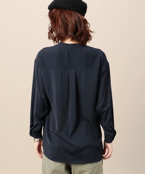 BEAUTY&YOUTH UNITED ARROWS（ビューティーアンドユースユナイテッドアローズ）の「BY マットサテンミリタリースタンドカラーシャツ2 -手洗い可能-◆（シャツ/ブラウス・レディース・オフホワイト/オリーブ/ネイビー・FREE）」の16枚目の写真