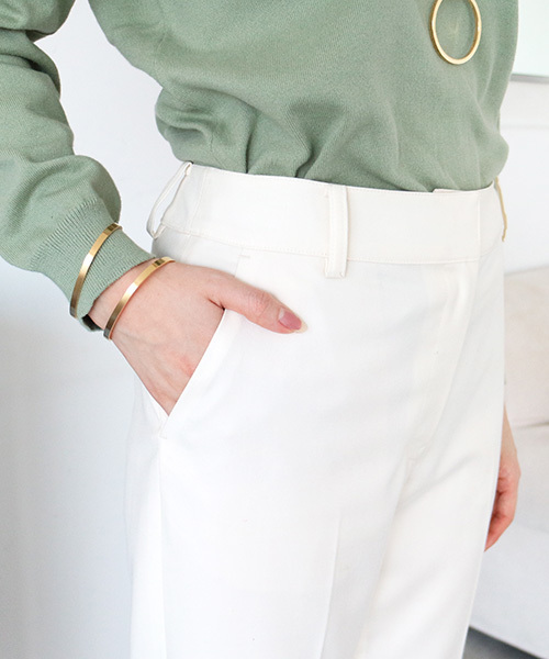 N.（N. Natural Beauty Basic）（エヌエヌナチュラルビューティーベーシック）の「センタープレスパンツ（その他パンツ・レディース・ベージュ/ホワイト/ブラック/ブルー・SMALL/MEDIUM）」の11枚目の写真