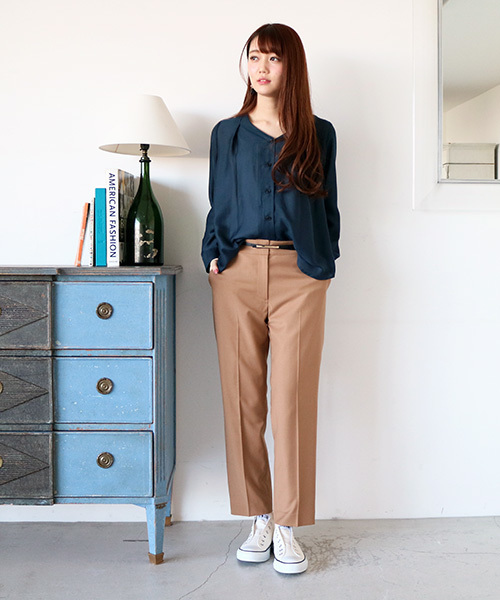 N.（N. Natural Beauty Basic）（エヌエヌナチュラルビューティーベーシック）の「センタープレスパンツ（その他パンツ・レディース・ベージュ/ホワイト/ブラック/ブルー・SMALL/MEDIUM）」の13枚目の写真