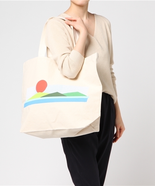 archives（アルシーヴ）の「SOLA BEACH TOTE（トートバッグ・レディース・アイボリー・MEDIUM）」の5枚目の写真