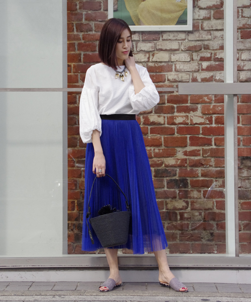 AMERICAN RAG CIE(アメリカンラグシー)の「AMERICAN RAG CIE バルーン袖ブラウス(シャツ/ブラウス・レディース・ライトピンク/ホワイト/ブルー・38)」の2枚目の写真