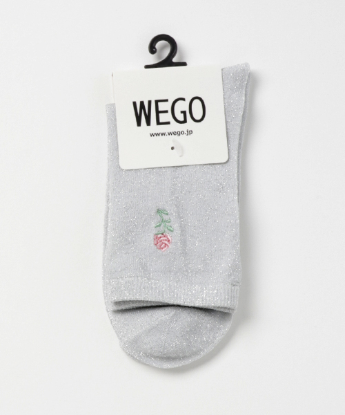 WEGO（ウィゴー）の「WEGO/バラ刺繍ラメソックス（ソックス/靴下・レディース・ブラック/ホワイト/パープル/その他1/シルバー/サックスブルー/レッド・FREE）」の6枚目の写真