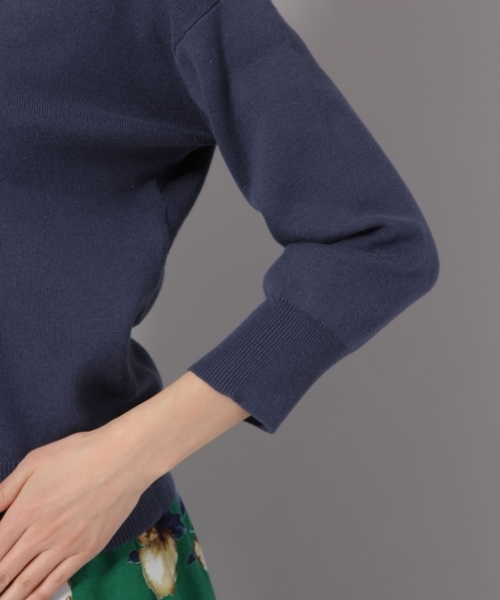 Andemiu（アンデミュウ）の「アクセツキＶネックプルオーバー7分袖787750（ニット/セーター・レディース・ライトグレー/ネイビー/オフホワイト/イエロー/グリーン・FREE）」の8枚目の写真