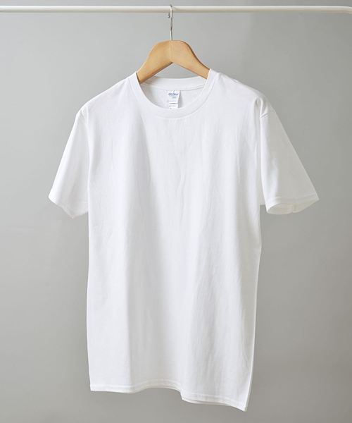GILDAN(ギルダン)の「GILDAN5.3ozプレミアムコットンTシャツ(Tシャツ/カットソー・メンズ・ホワイト/ブラック/ネイビー/サックスブルー/ピンク/イエロー/グリーン・M/L)」の2枚目の写真