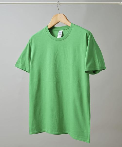 GILDAN(ギルダン)の「GILDAN5.3ozプレミアムコットンTシャツ(Tシャツ/カットソー・メンズ・ホワイト/ブラック/ネイビー/サックスブルー/ピンク/イエロー/グリーン・M/L)」の3枚目の写真