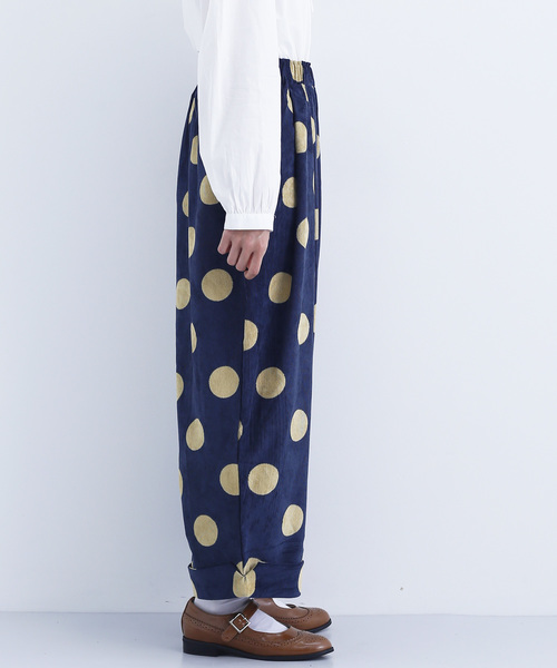 MERLOT(メルロー)の「ドット柄コーデュロイタックワイドパンツ2893(その他パンツ・レディース・ブラック/ネイビー・FREE)」の14枚目の写真