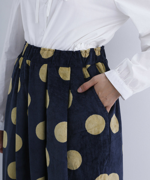 MERLOT(メルロー)の「ドット柄コーデュロイタックワイドパンツ2893(その他パンツ・レディース・ブラック/ネイビー・FREE)」の17枚目の写真