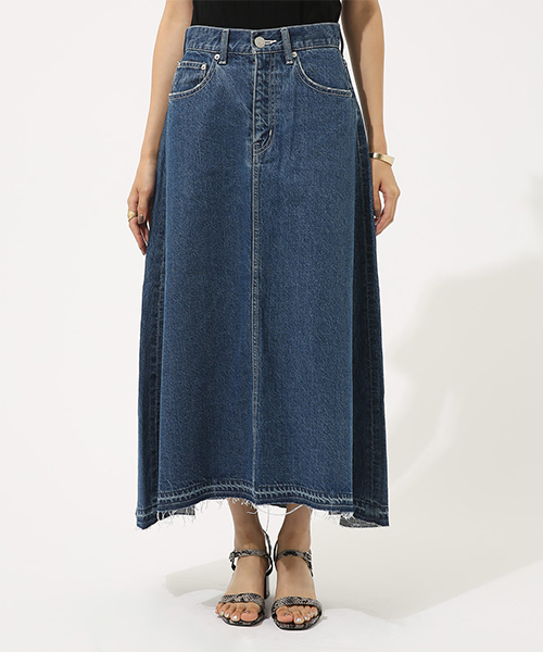 AZUL by moussy(アズールバイマウジー)の「デニムフレアスカート(デニムスカート・レディース・ブルー・LARGE/SMALL/MEDIUM)」の5枚目の写真