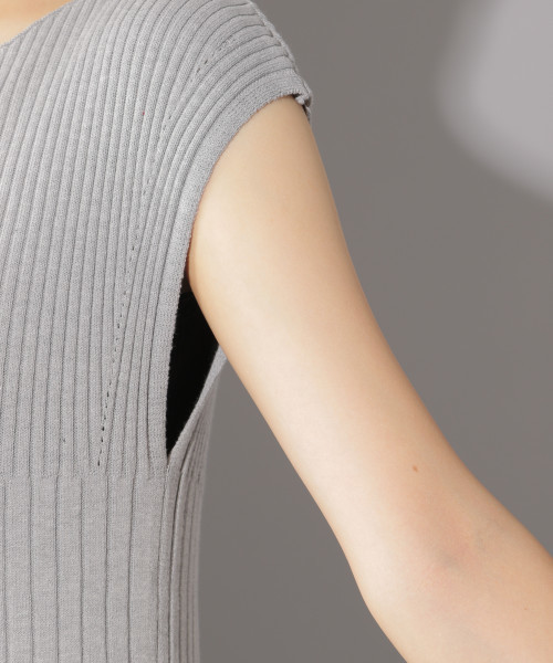 PAGEBOY(ページボーイ)の「リブボートネックフレンチスリーブ(ニット/セーター・レディース・ホワイト/ブラック/パープル/グレー・FREE)」の9枚目の写真