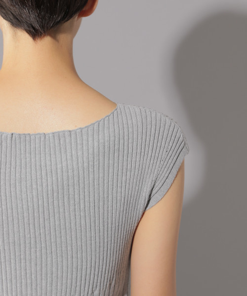 PAGEBOY(ページボーイ)の「リブボートネックフレンチスリーブ(ニット/セーター・レディース・ホワイト/ブラック/パープル/グレー・FREE)」の7枚目の写真