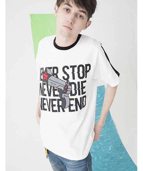 BABLETWO(ビーエイブルトゥー)の「【B ABLE TWO 】ネバーグラフィックTシャツ(Tシャツ/カットソー・レディース・ホワイト/ブラック・FREE)」の5枚目の写真