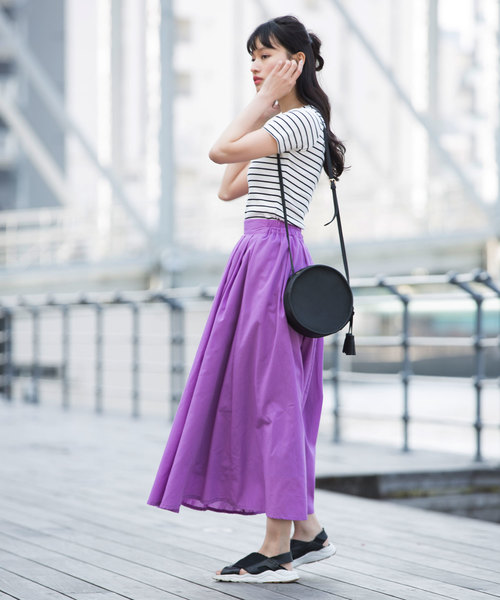 Luz Llena（ラズレナ）の「ロングフレアスカート（スカート・レディース・ブラック/グリーン/パープル/イエロー・MEDIUM）」の12枚目の写真