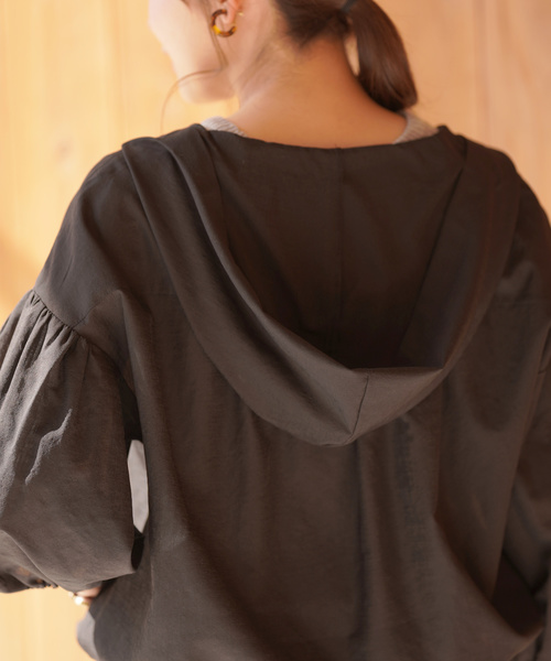 rps（アールピーエス）の「ドロップショルダーボリュームフーディー（パーカー・レディース・ブラック/ベージュ/カーキ・M）」の4枚目の写真