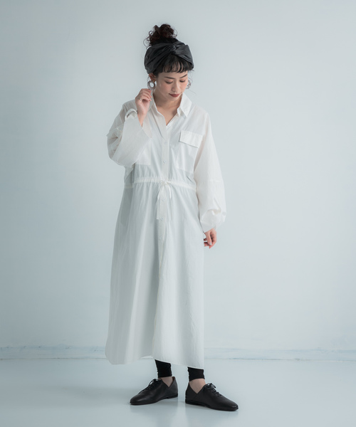 Libra Cue(リブラ キュー)の「Libra タイプライターシャツワンピース(シャツワンピース・レディース・ホワイト/ブラック/ベージュ/ワインレッド・FREE)」の5枚目の写真