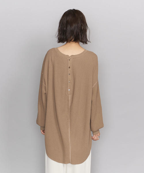 新品タグ付きアメリカーナ バックヘンリーネックカットソー ロングスリーブベージュ 新品タグ付きアメリカーナ バックヘンリーネックカットソー ロング