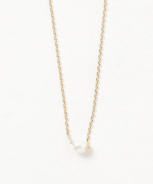 flower（フラワー）の「ワンポイントネックレス（ネックレス・レディース・ホワイト/ゴールド・FREE）」の5枚目の写真