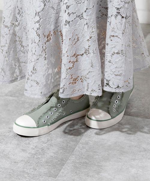 coen(コーエン)の「キャンバススリッポン(スニーカー)(スリッポン・レディース・カーキ/ホワイト/ブラック/ベージュ・MEDIUM/LARGE/X-SMALL/X-LARGE/SMALL)」の7枚目の写真