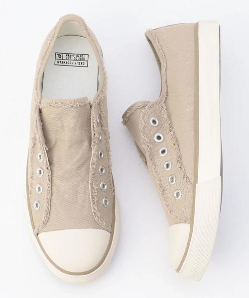 coen(コーエン)の「キャンバススリッポン(スニーカー)(スリッポン・レディース・カーキ/ホワイト/ブラック/ベージュ・MEDIUM/LARGE/X-SMALL/X-LARGE/SMALL)」の12枚目の写真