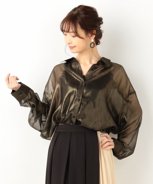 archives(アルシーヴ)の「箔プリントシャツ(シャツ/ブラウス・レディース・ブラック/ベージュ/アイボリー・MEDIUM)」の3枚目の写真