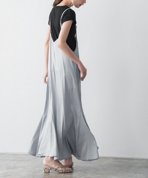 Pierrot（ピエロ）の「【手洗い可】サテンマーメイドラインキャミワンピース（ワンピース・レディース・ブラック/ベージュ/モカ/ブラウン系その他/ブラウン/グレー系その他・M/L）」の14枚目の写真