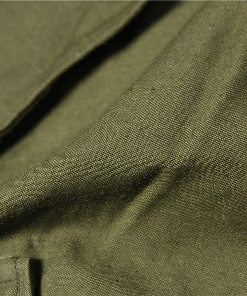 BEAMS(ビームス)の「MILITARY / M-65 Field PANTS(カーゴパンツ・メンズ・オリーブ・ONE SIZE)」の4枚目の写真